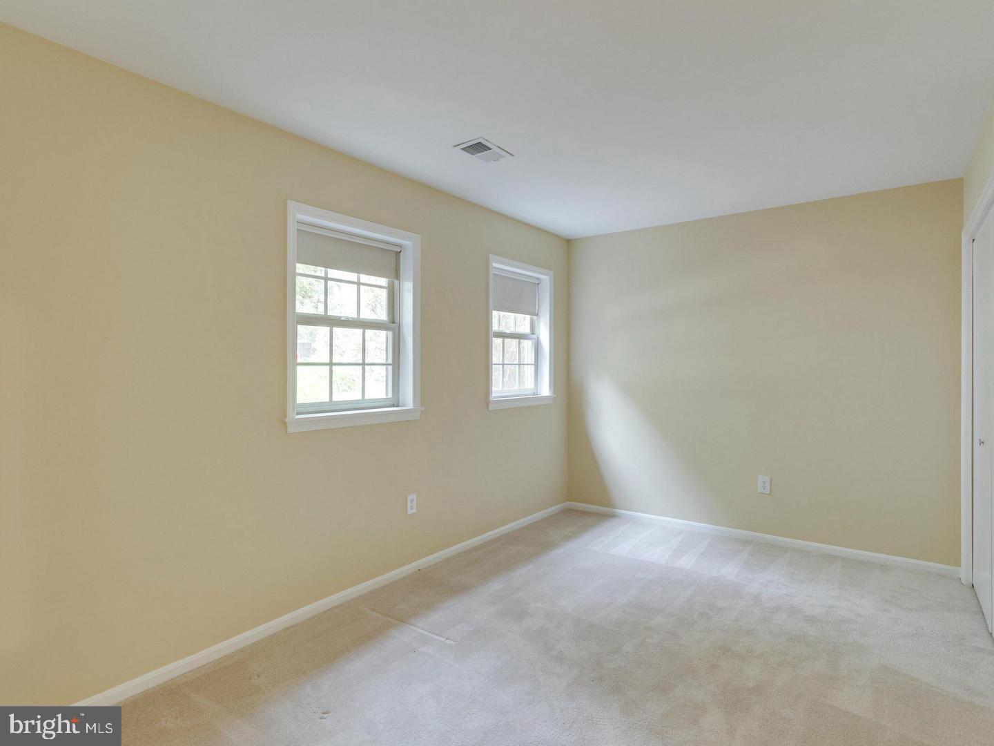 KINGS PARK WEST - Residential Lease