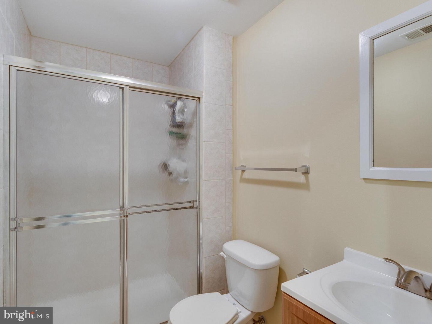 KINGS PARK WEST - Residential Lease