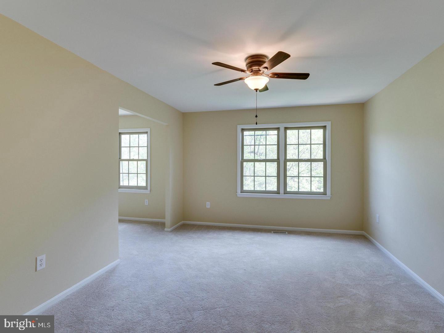 KINGS PARK WEST - Residential Lease