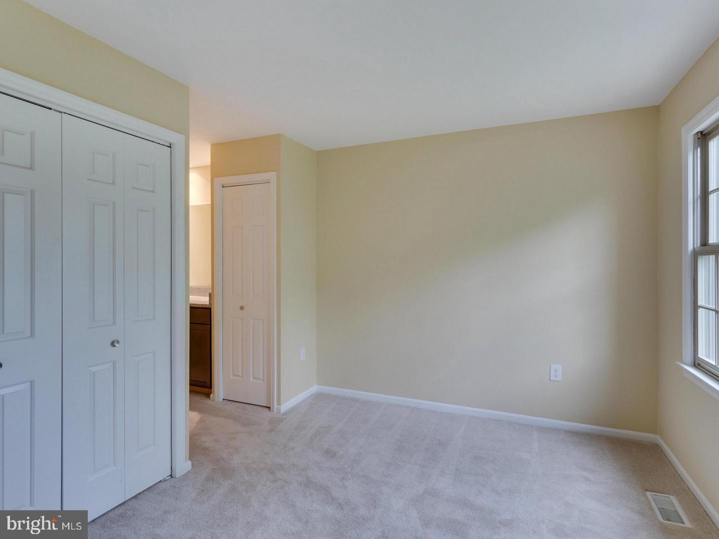 KINGS PARK WEST - Residential Lease