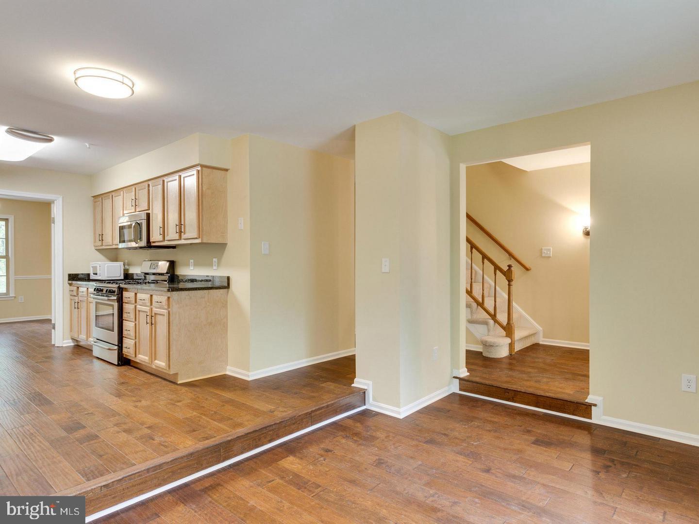 KINGS PARK WEST - Residential Lease