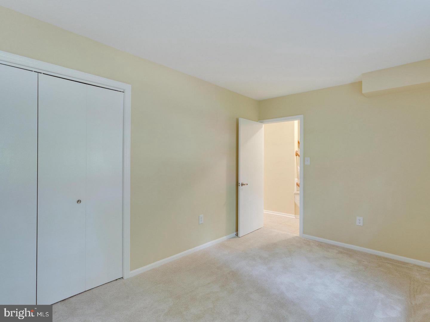 KINGS PARK WEST - Residential Lease