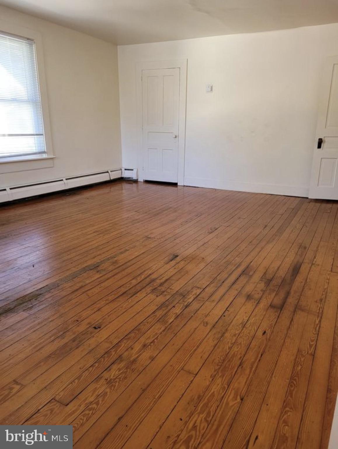 35 W CAMDEN WYOMING AVENUE 3