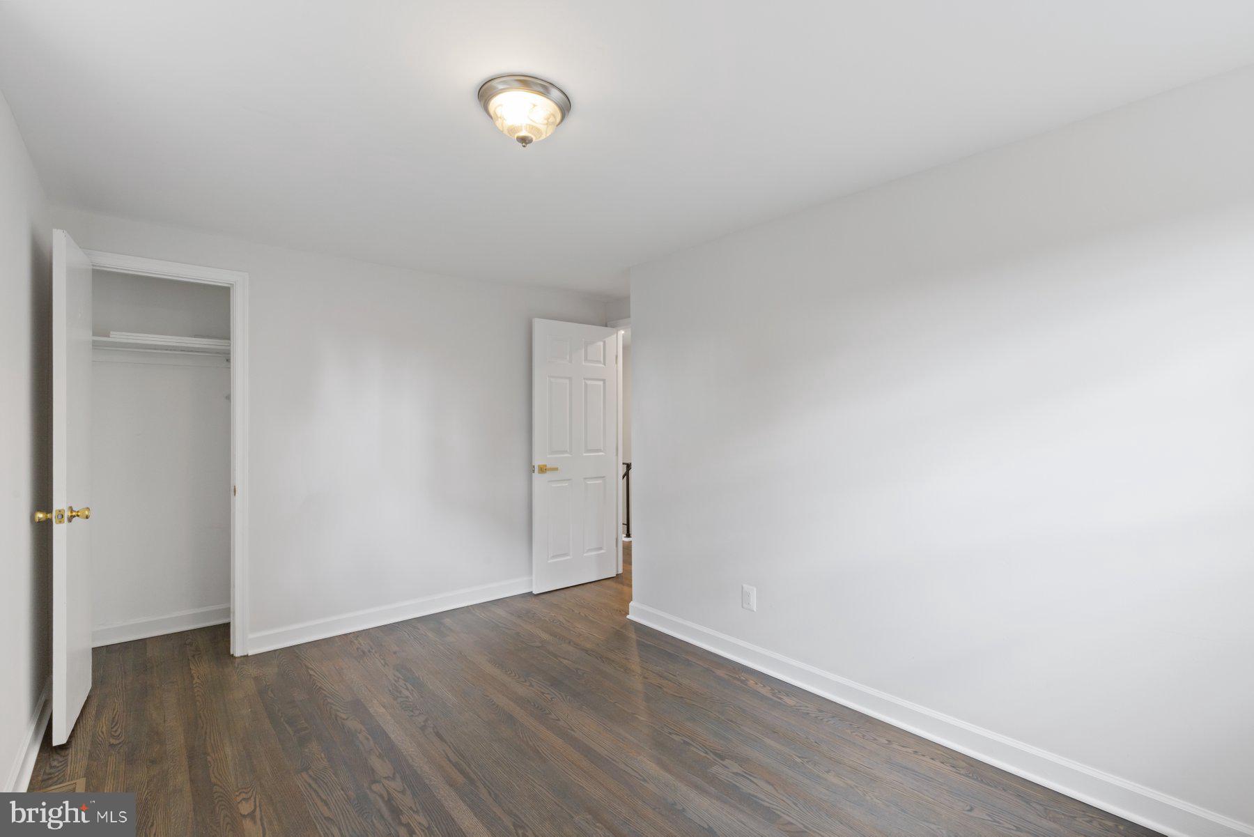 INGLESIDE PARK - Residential