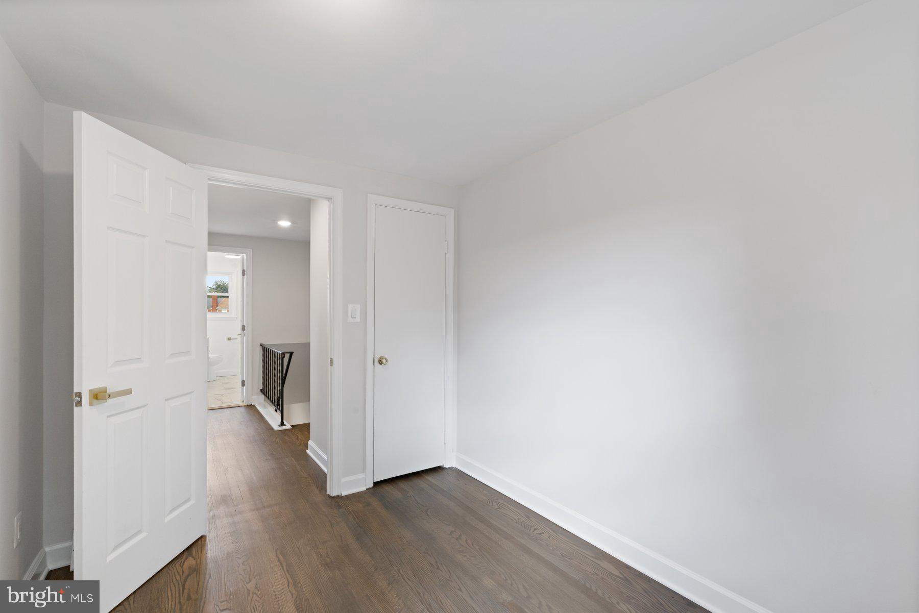 INGLESIDE PARK - Residential