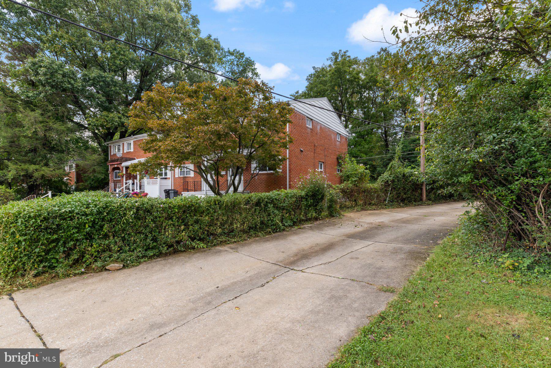 INGLESIDE PARK - Residential