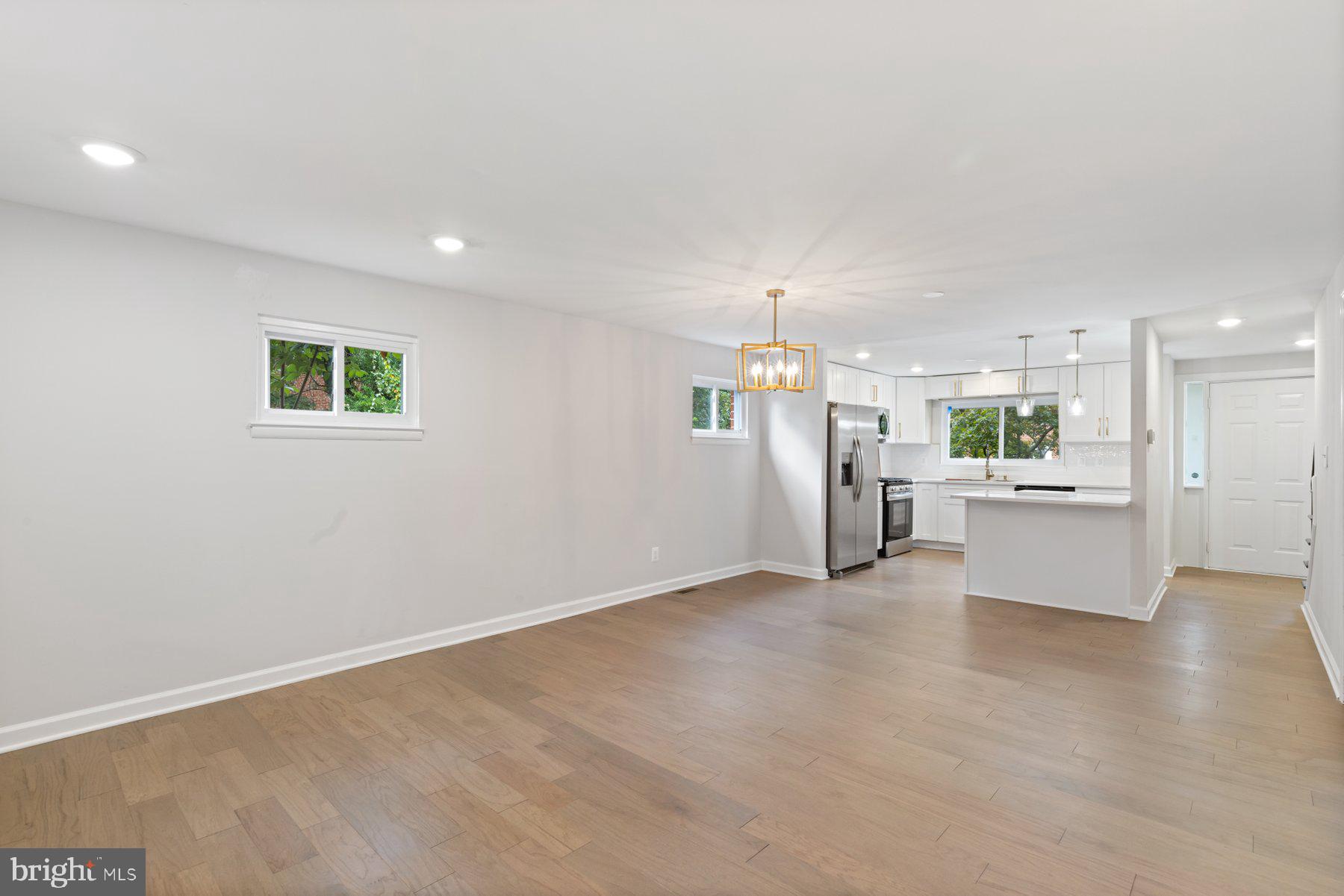 INGLESIDE PARK - Residential