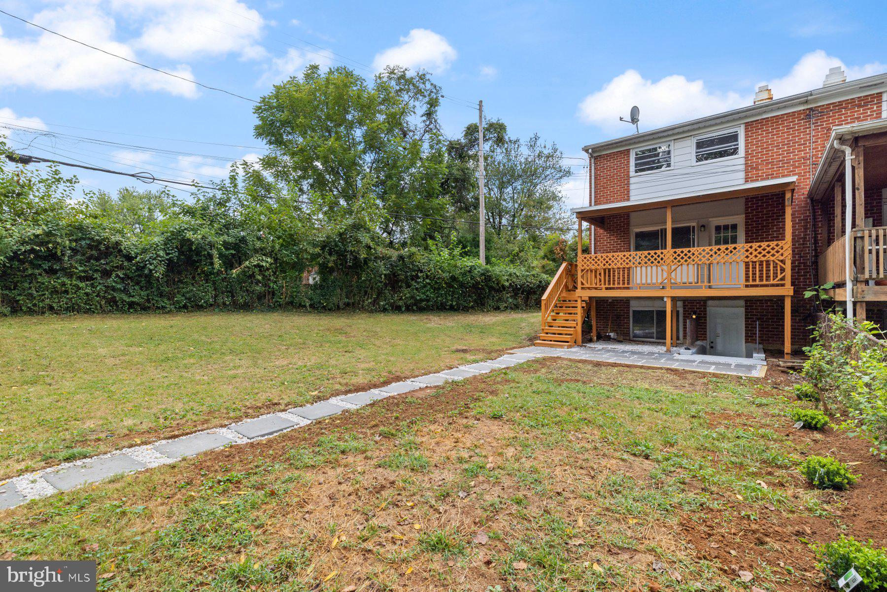 INGLESIDE PARK - Residential