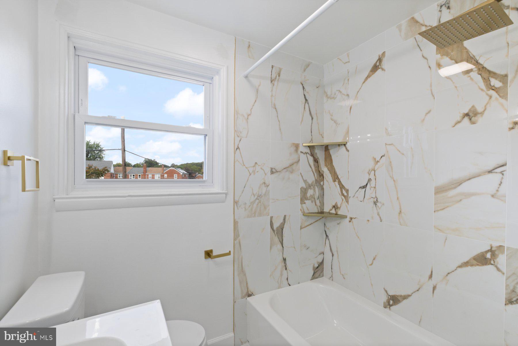 INGLESIDE PARK - Residential