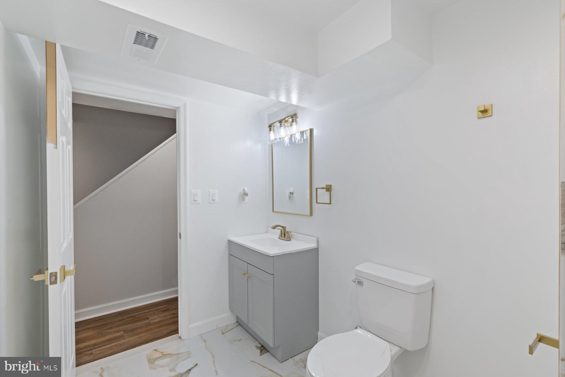 INGLESIDE PARK - Residential