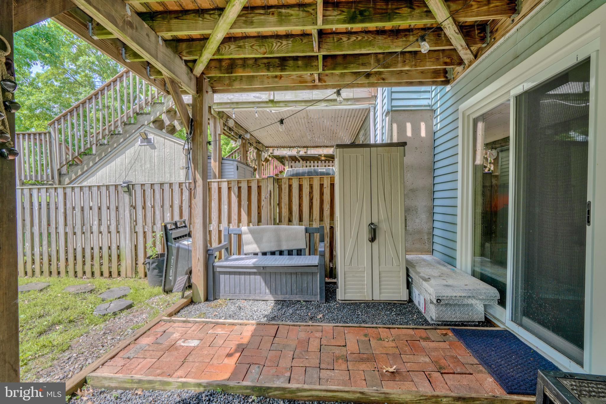 CONSTANT BRANCH - Residential