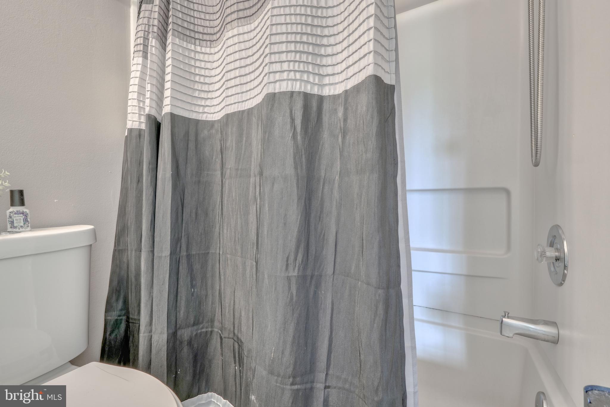 CONSTANT BRANCH - Residential