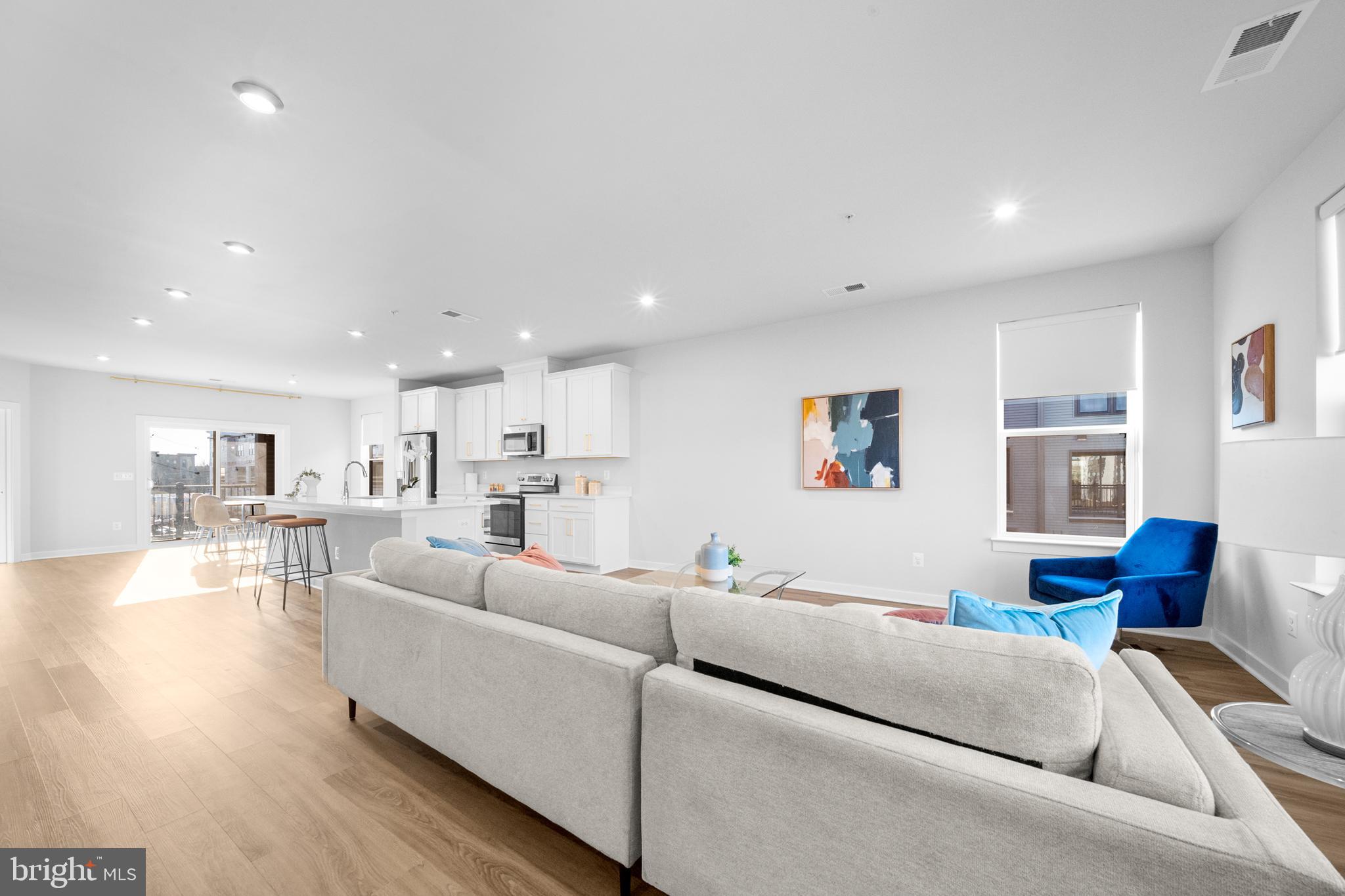 ASHBURN STATION - Residential