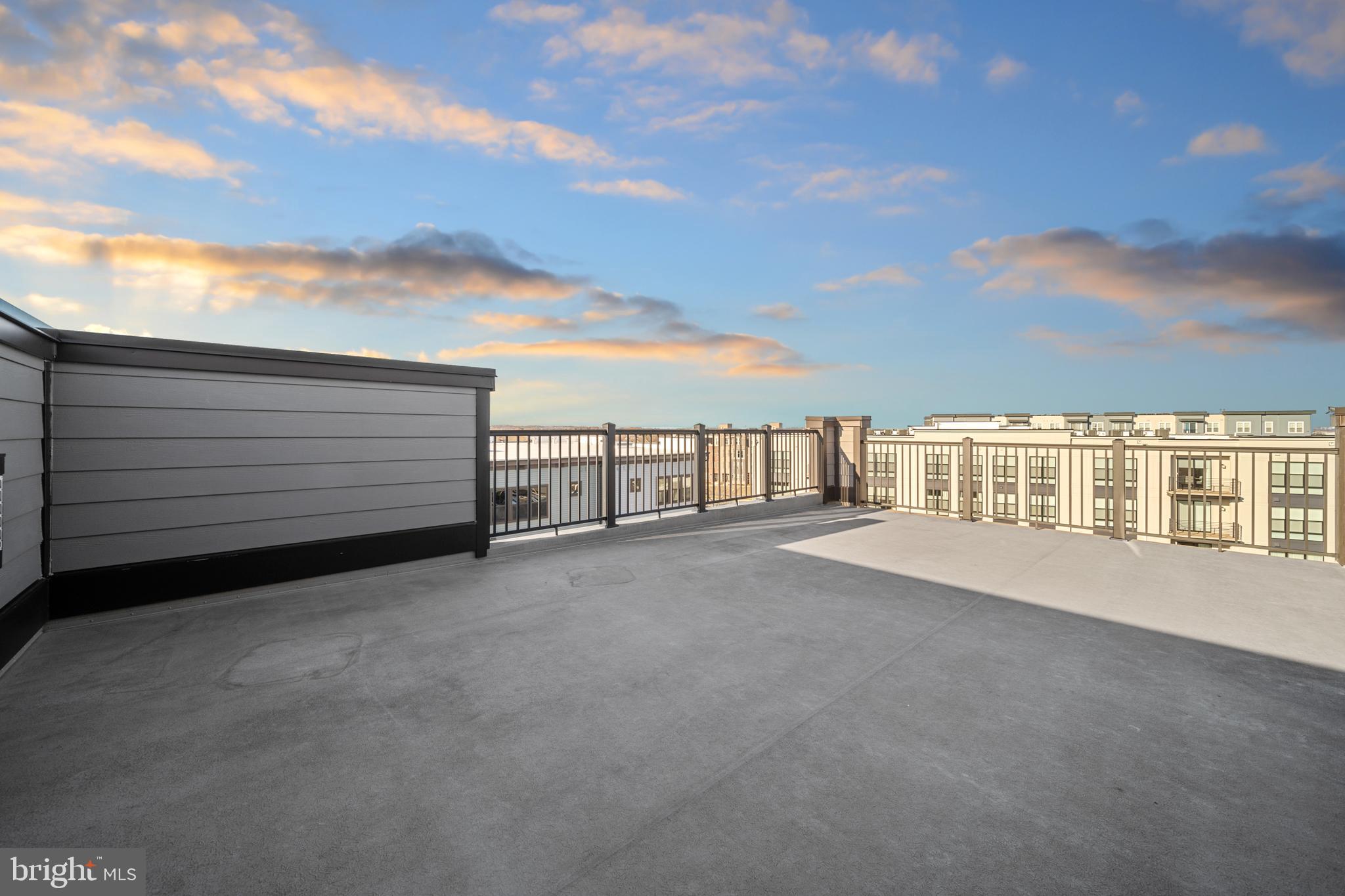 ASHBURN STATION - Residential