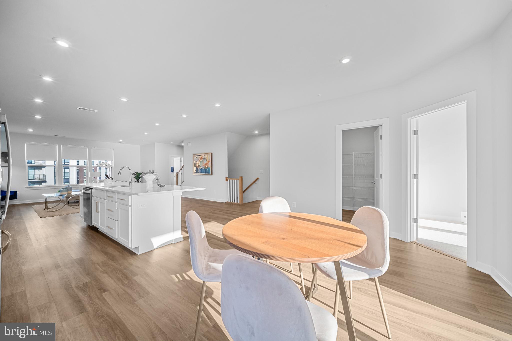 ASHBURN STATION - Residential