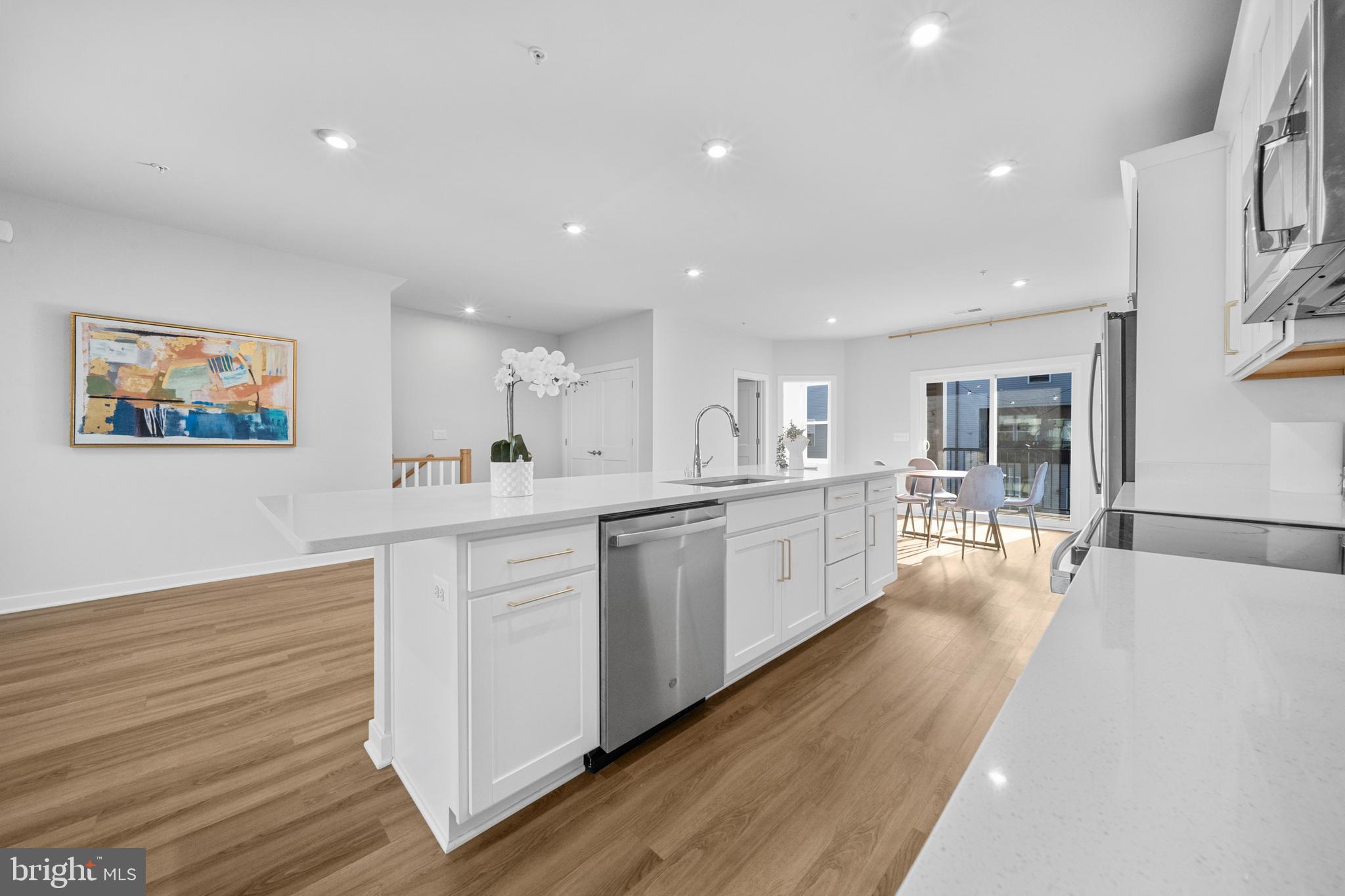 ASHBURN STATION - Residential