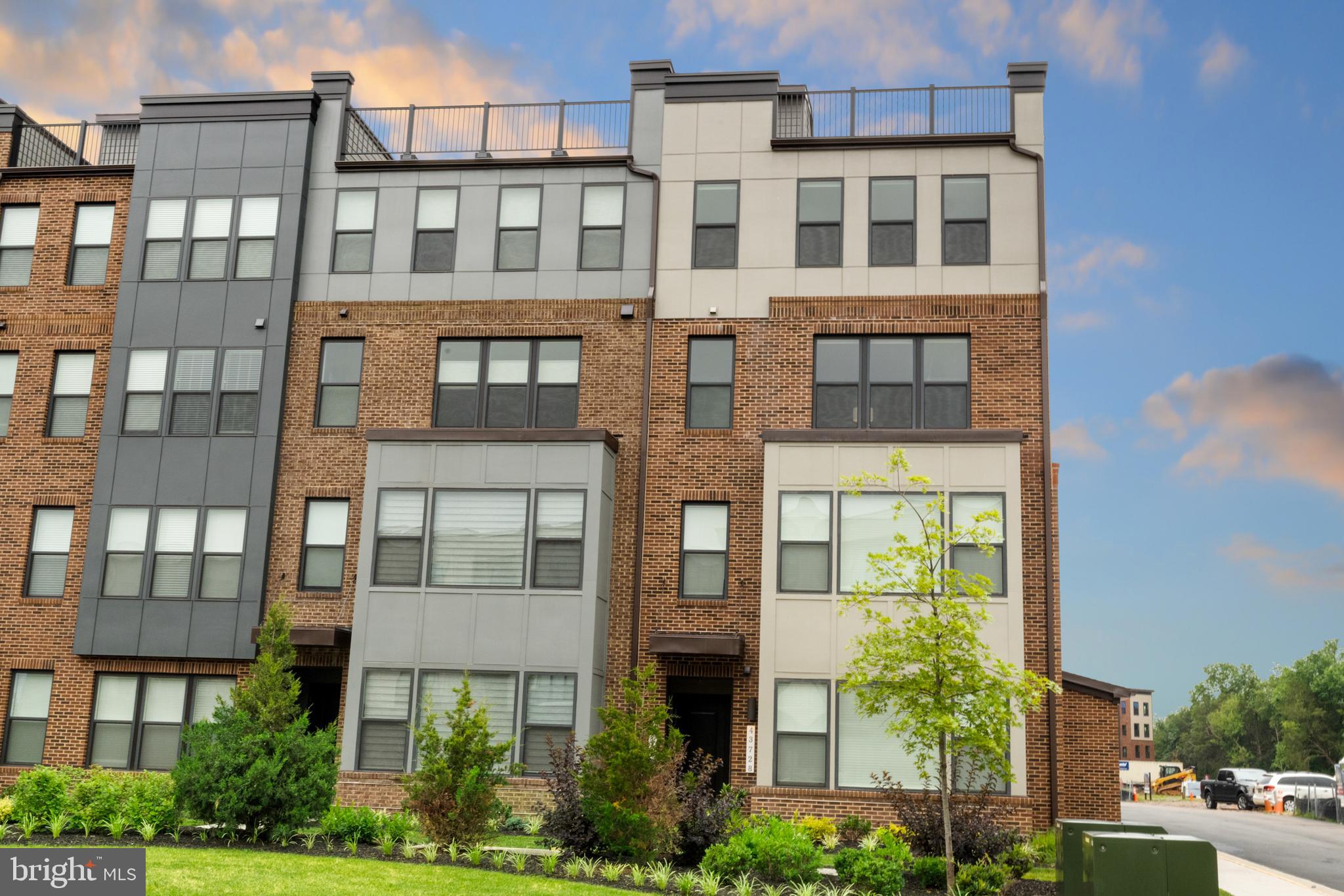 ASHBURN STATION - Residential