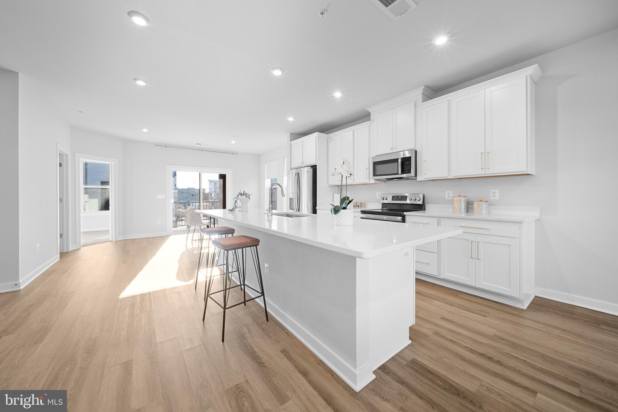 ASHBURN STATION - Residential