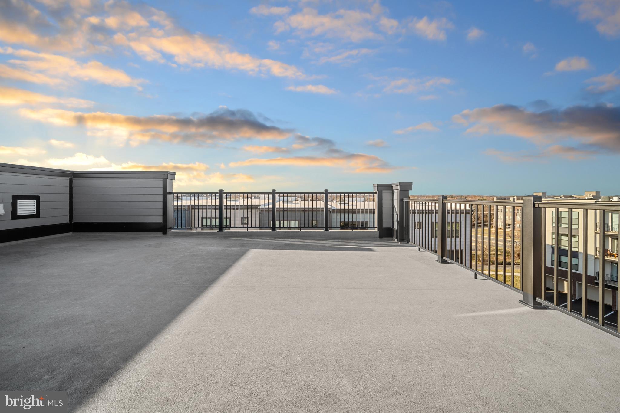 ASHBURN STATION - Residential