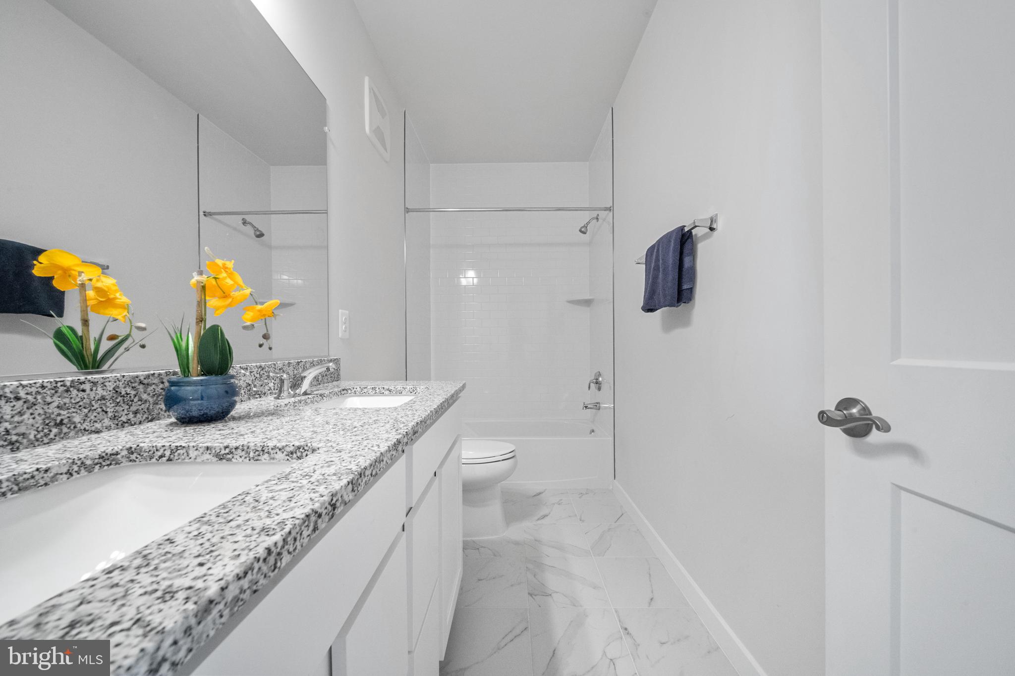 ASHBURN STATION - Residential