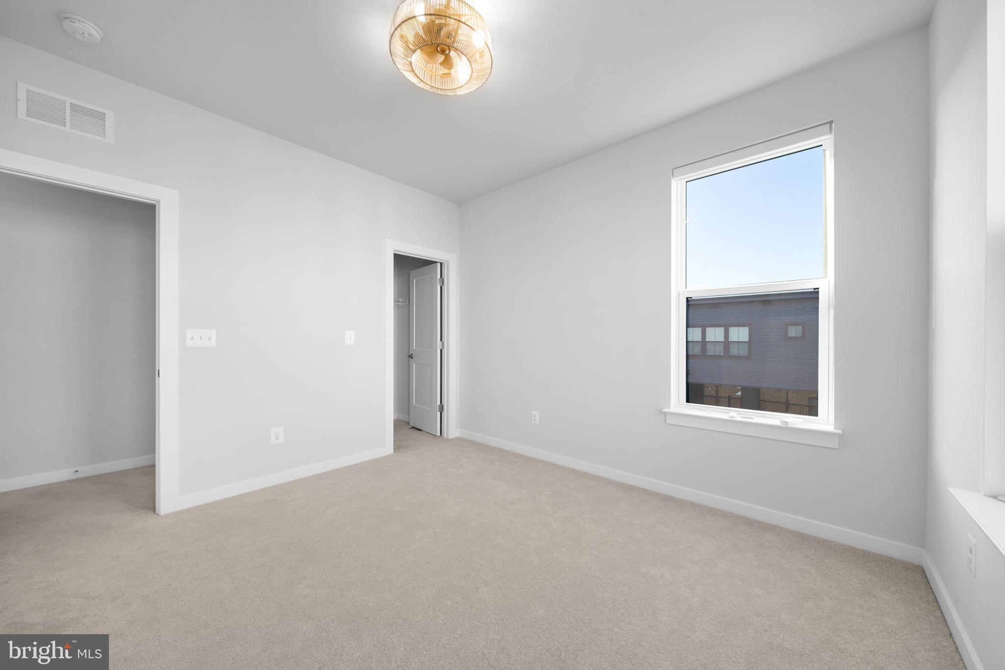 ASHBURN STATION - Residential