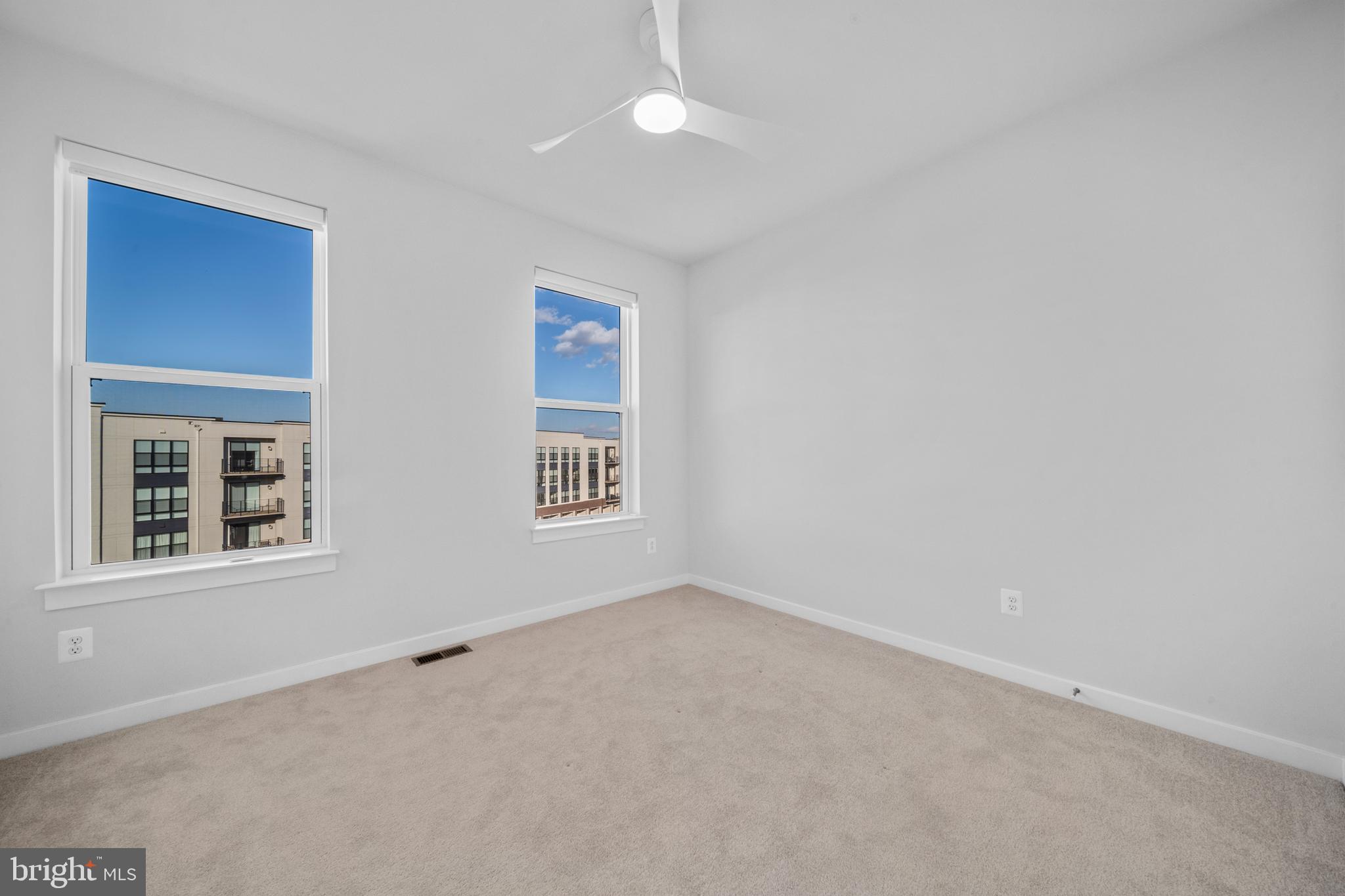 ASHBURN STATION - Residential