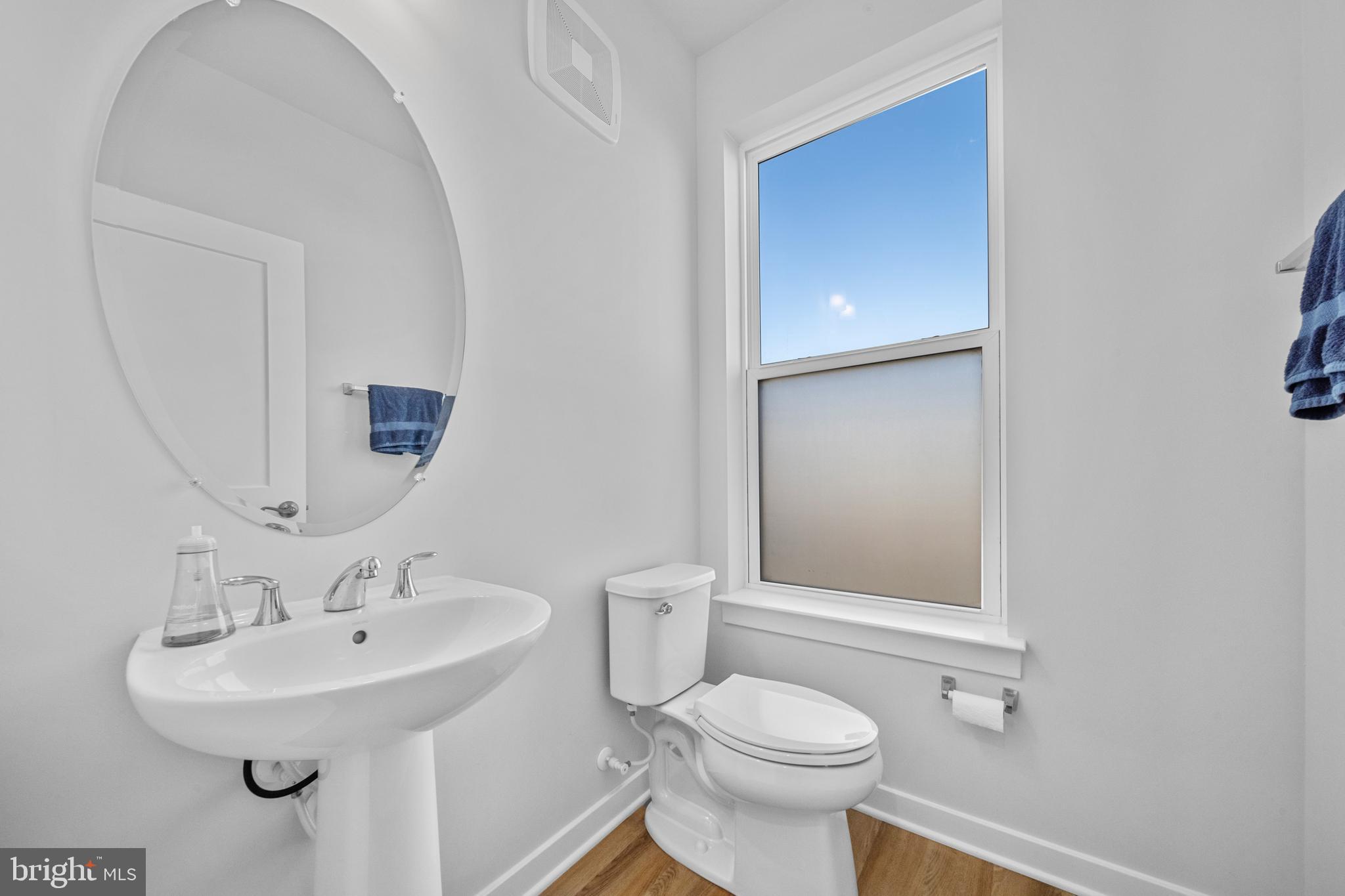 ASHBURN STATION - Residential