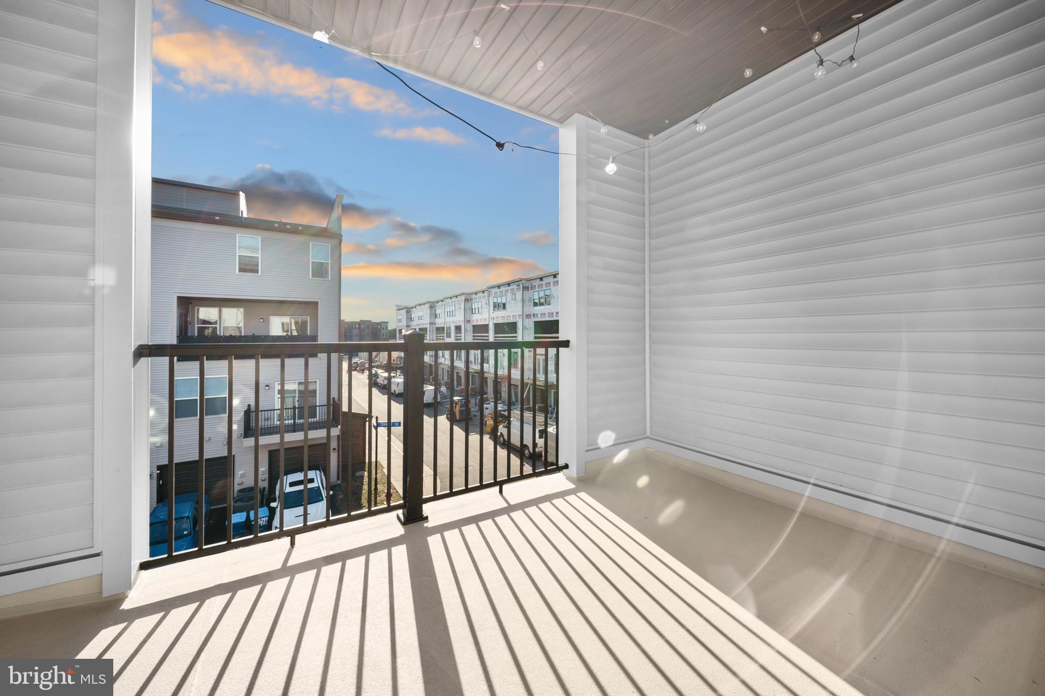 ASHBURN STATION - Residential