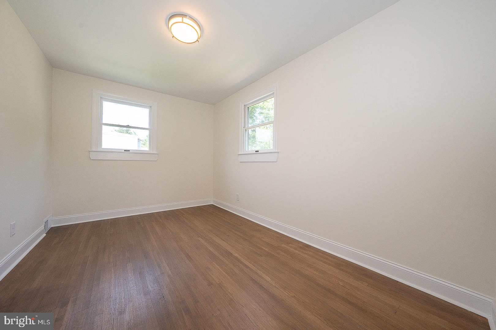 FLOURTOWN - Residential