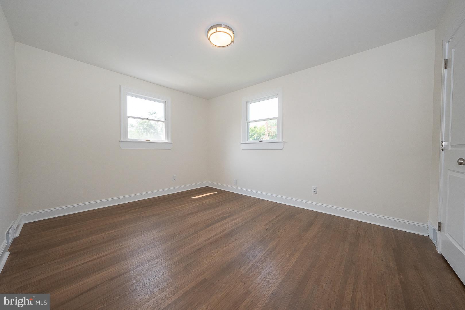 FLOURTOWN - Residential