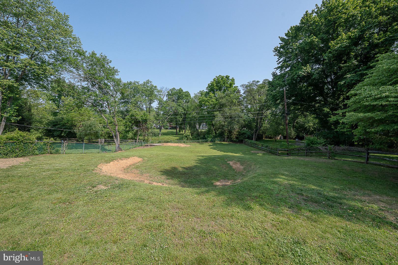 FLOURTOWN - Residential