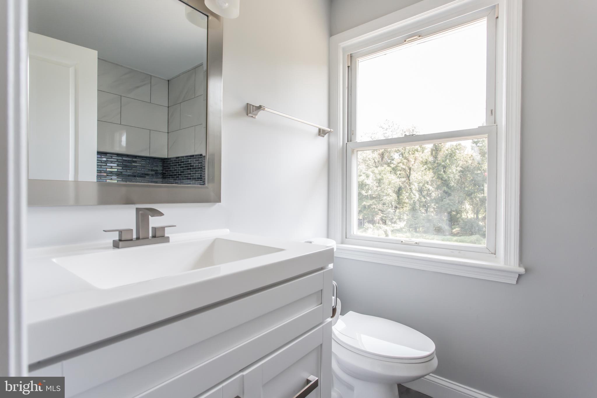 BROADVIEW - Residential