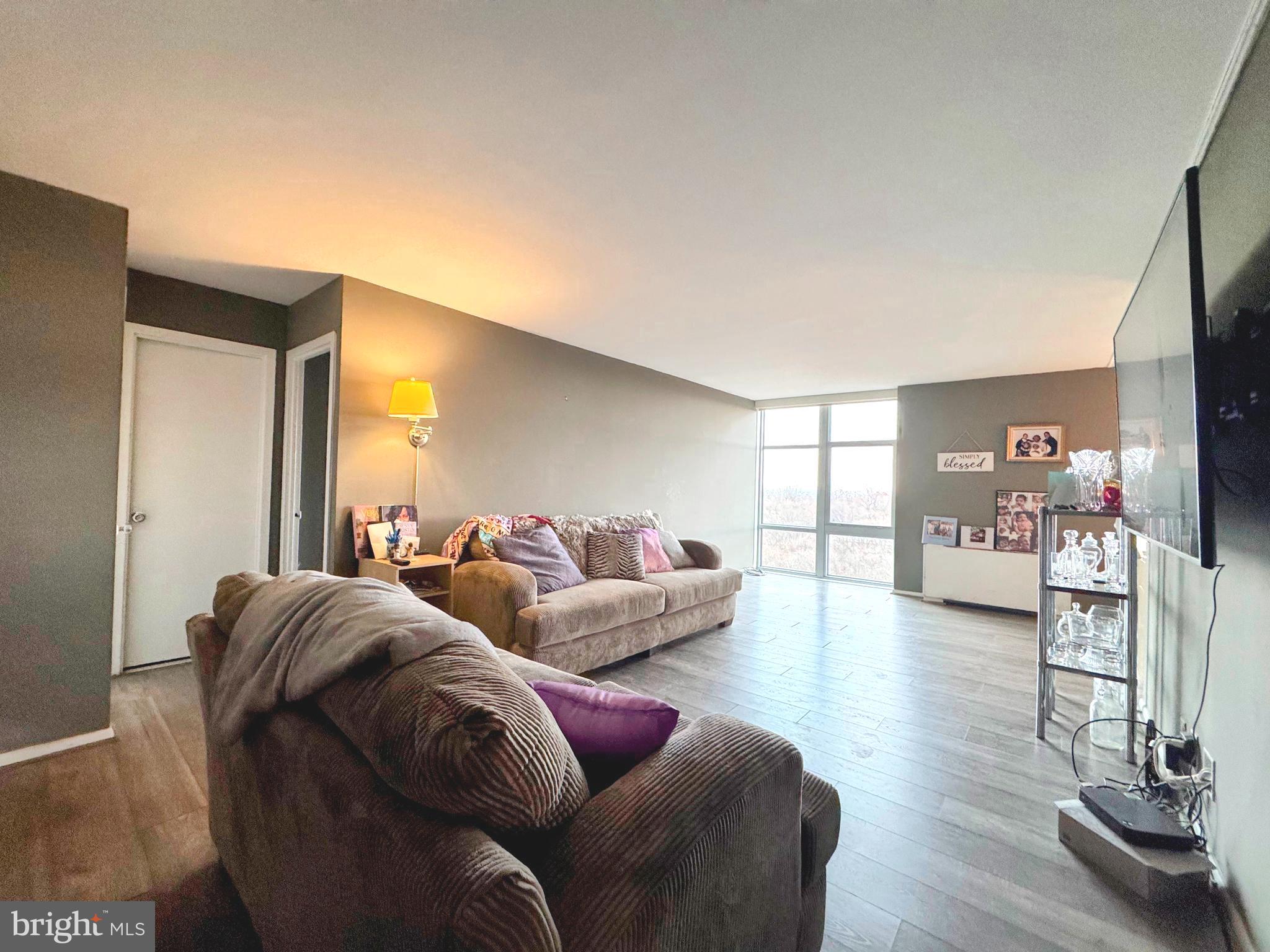 RIVER PARK - Residential