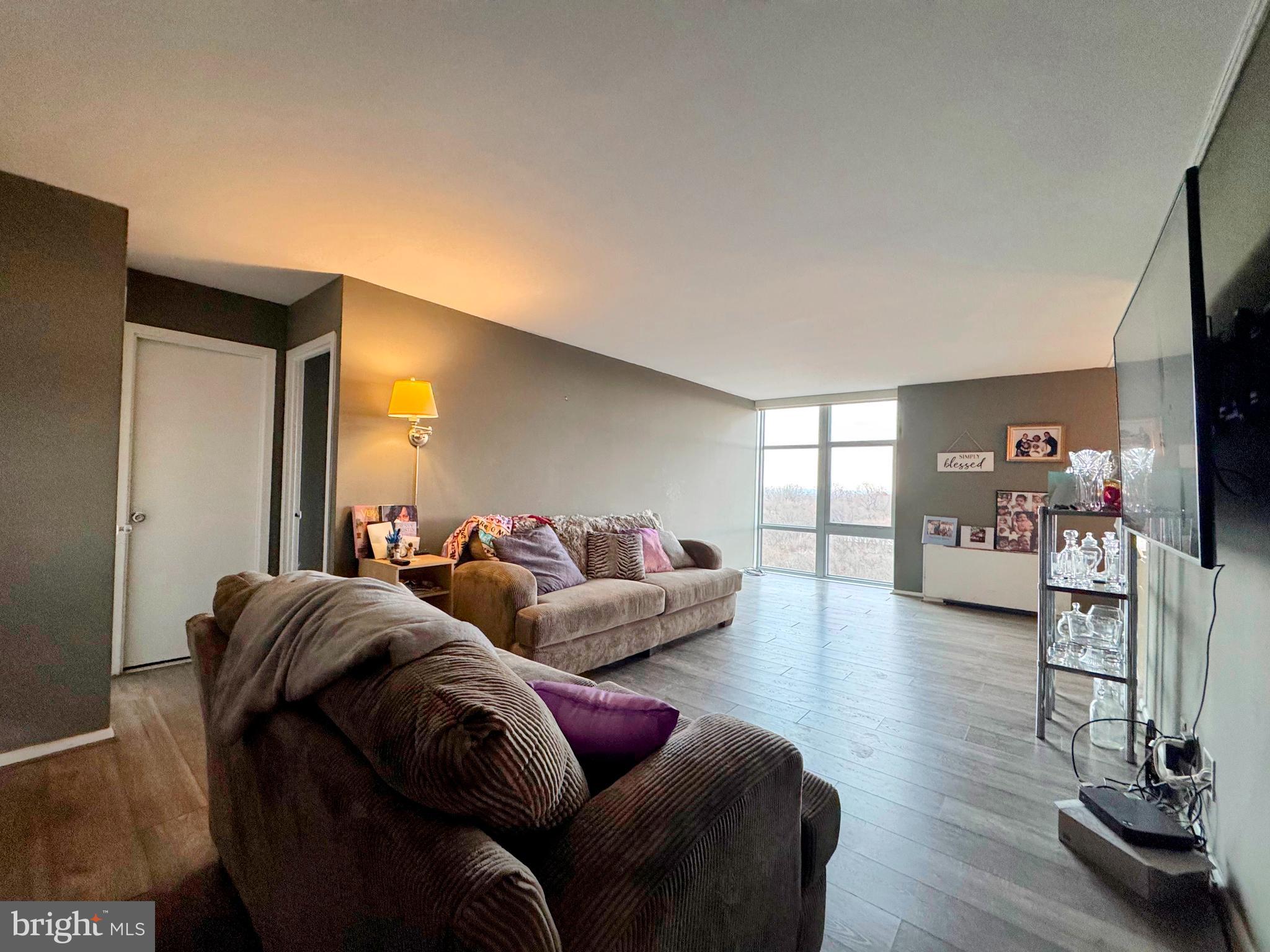 RIVER PARK - Residential