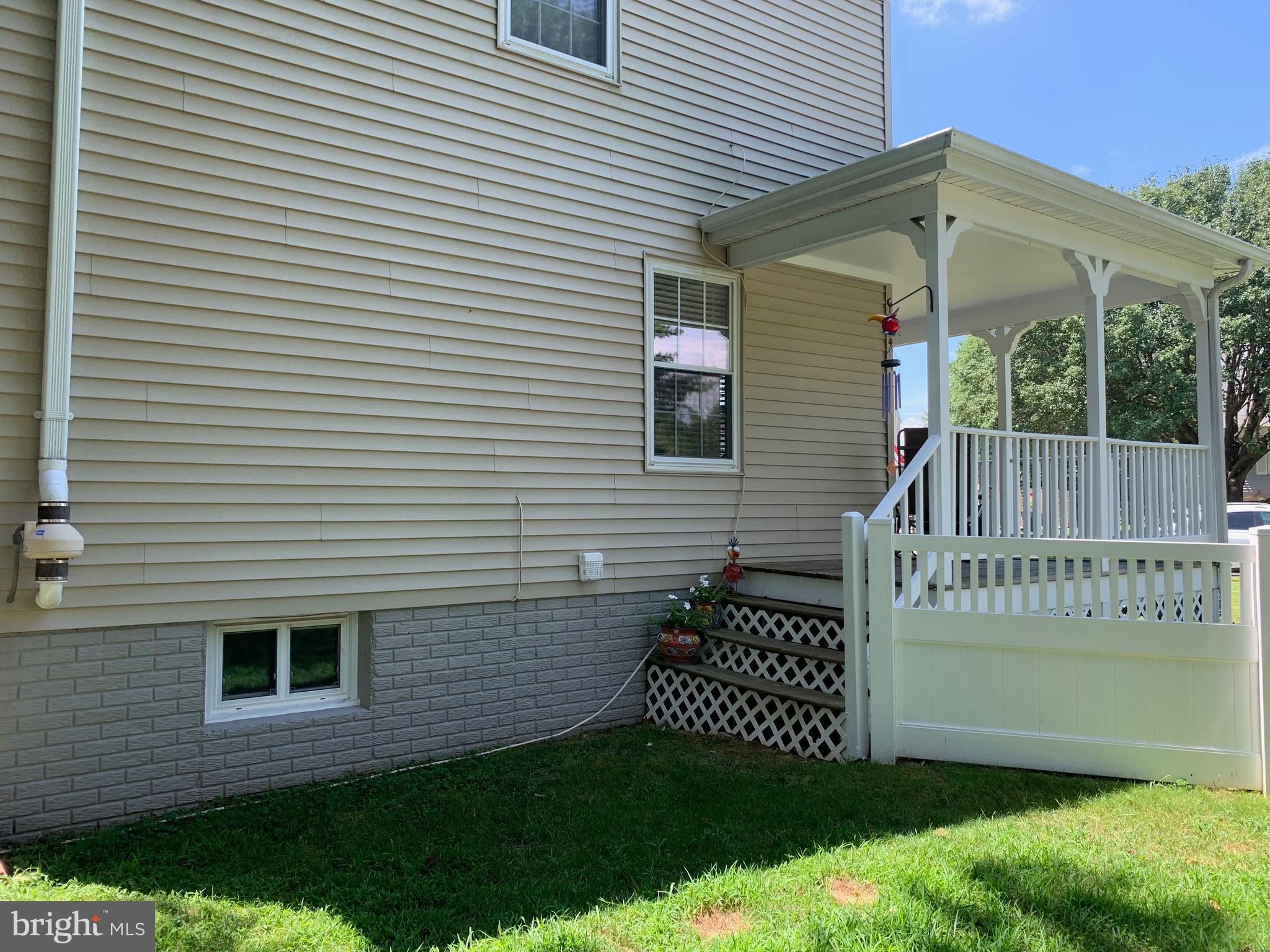 PLEASANT VALLEY - Residential Lease