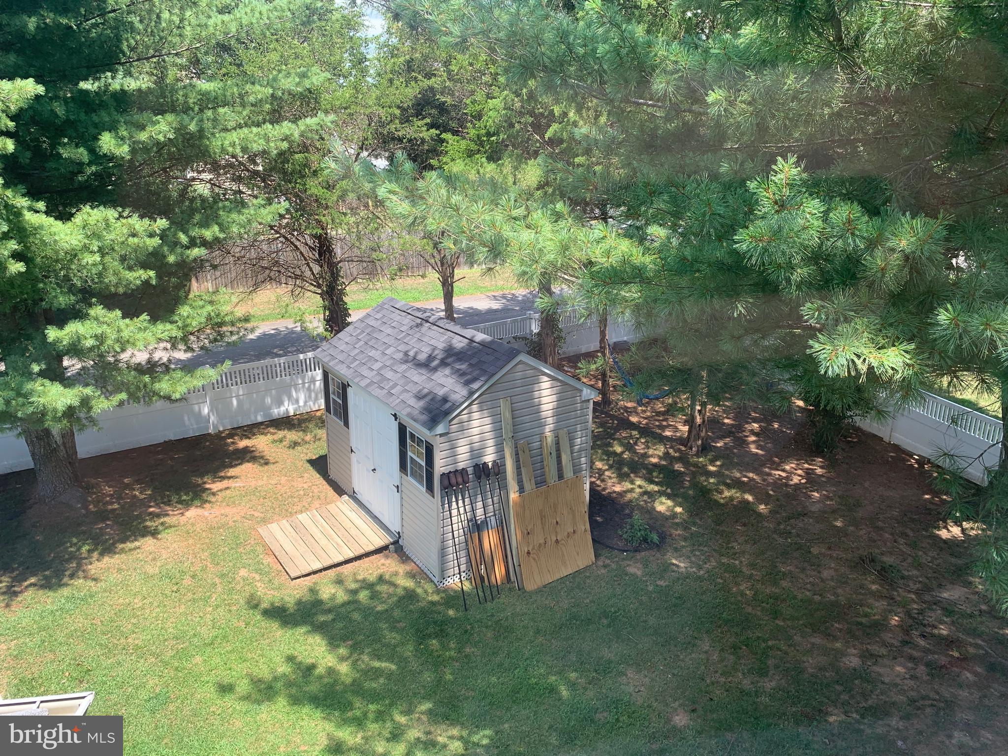 PLEASANT VALLEY - Residential Lease