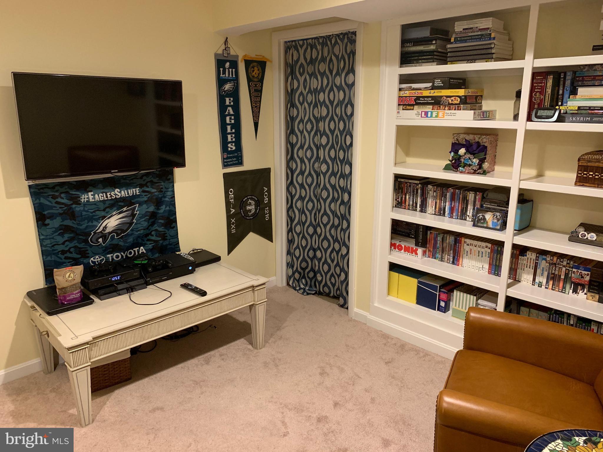 PLEASANT VALLEY - Residential Lease