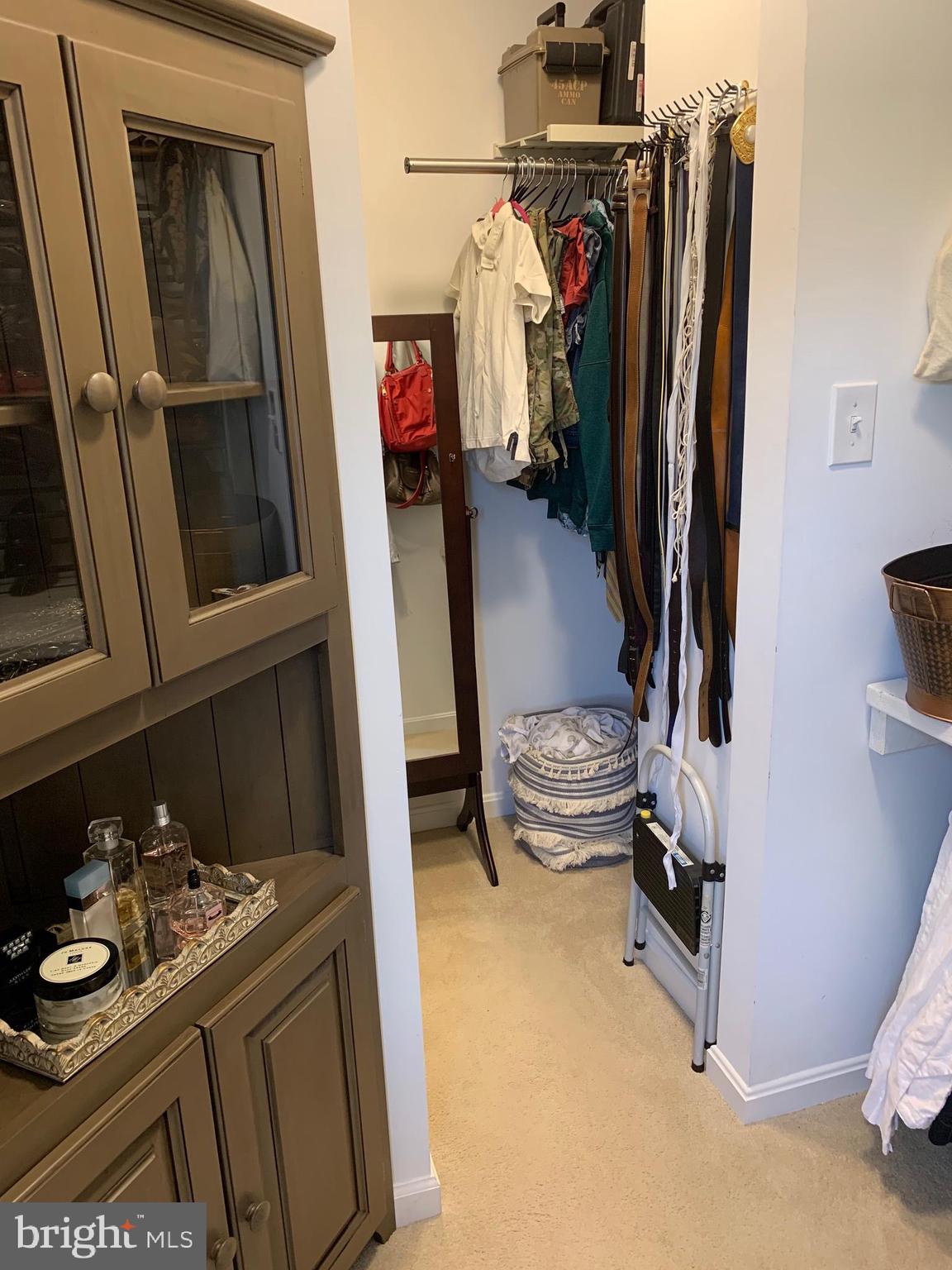 PLEASANT VALLEY - Residential Lease