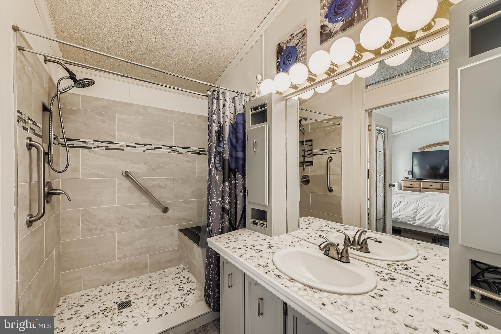 WILLIAMS ESTATES - Residential