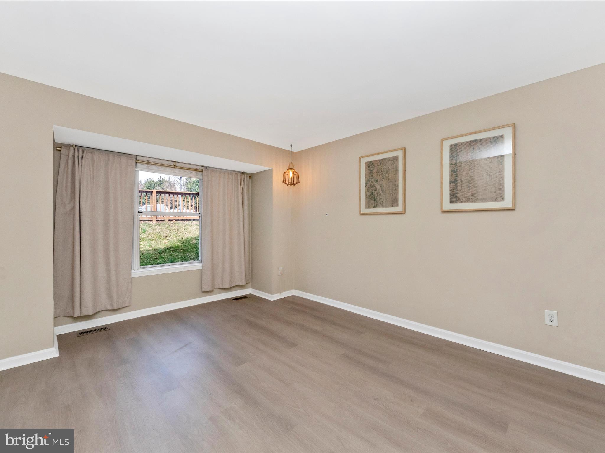 RIVERCHASE CONDOS - Residential