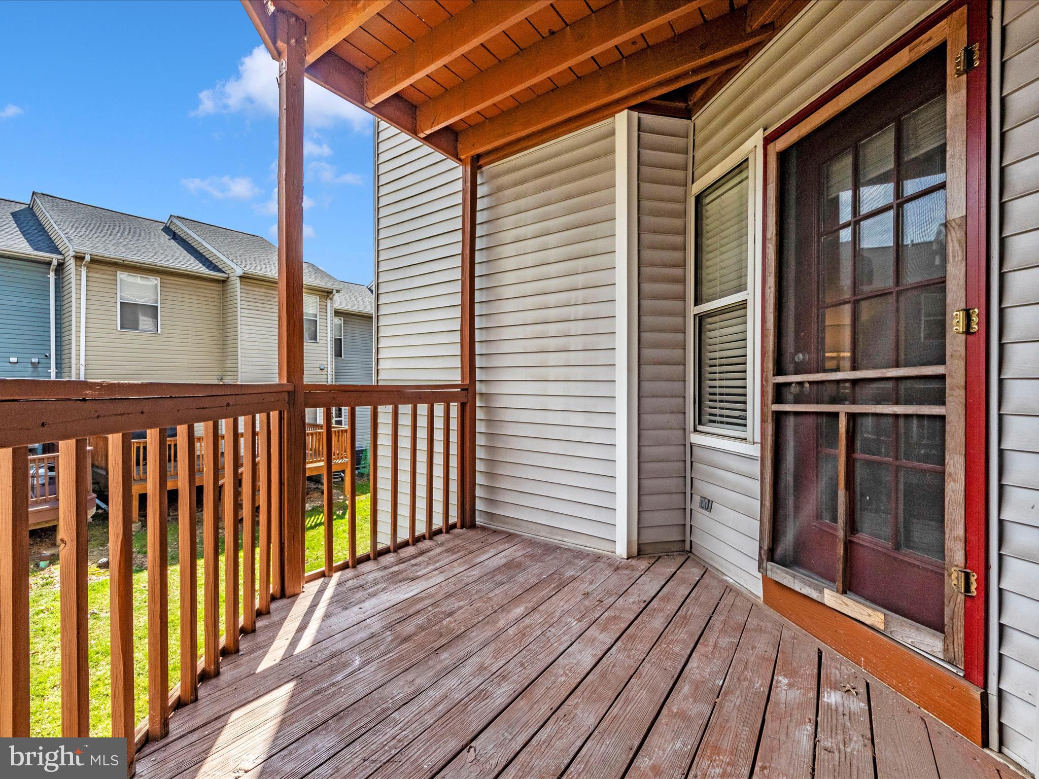 RIVERCHASE CONDOS - Residential