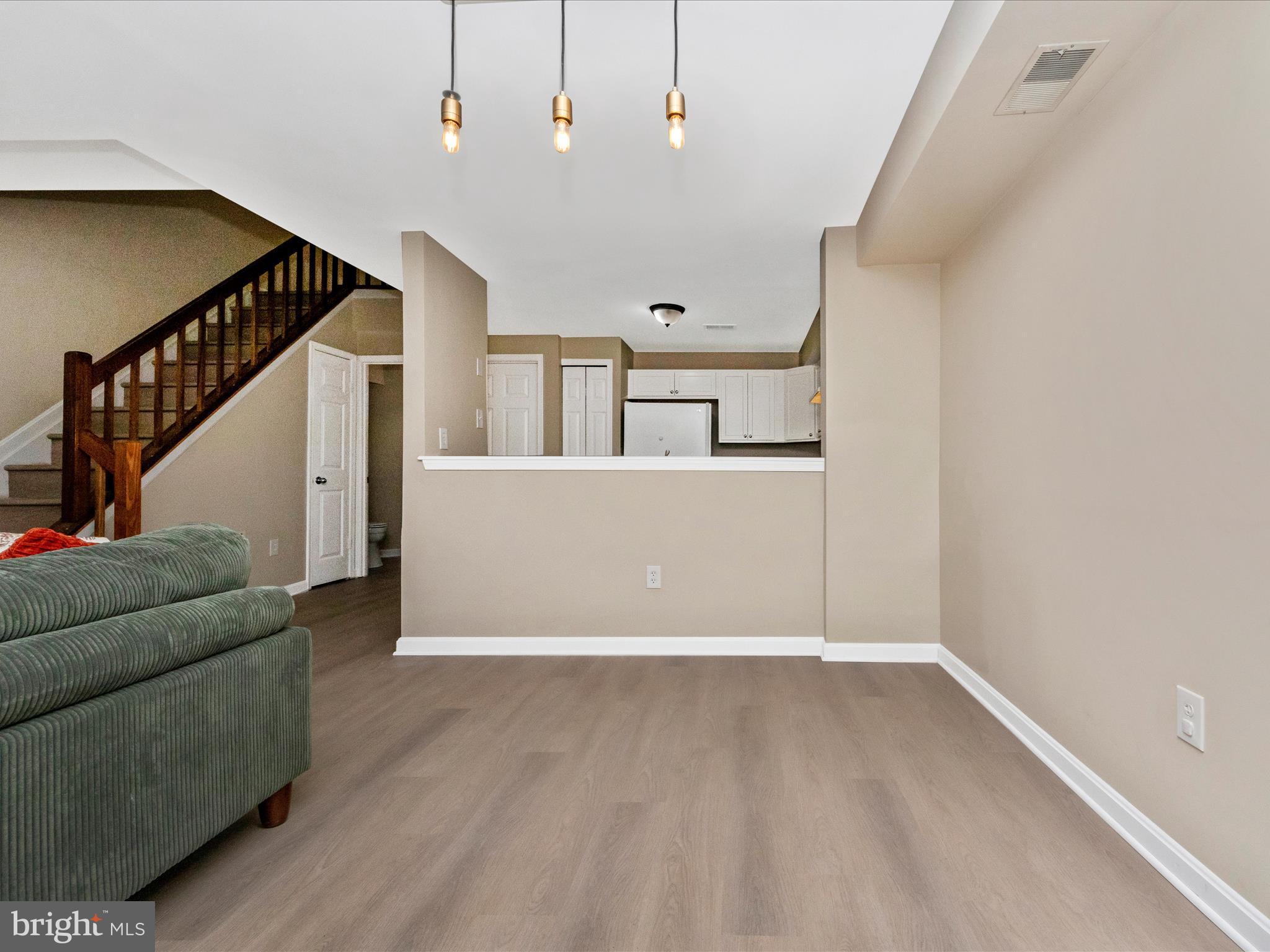 RIVERCHASE CONDOS - Residential