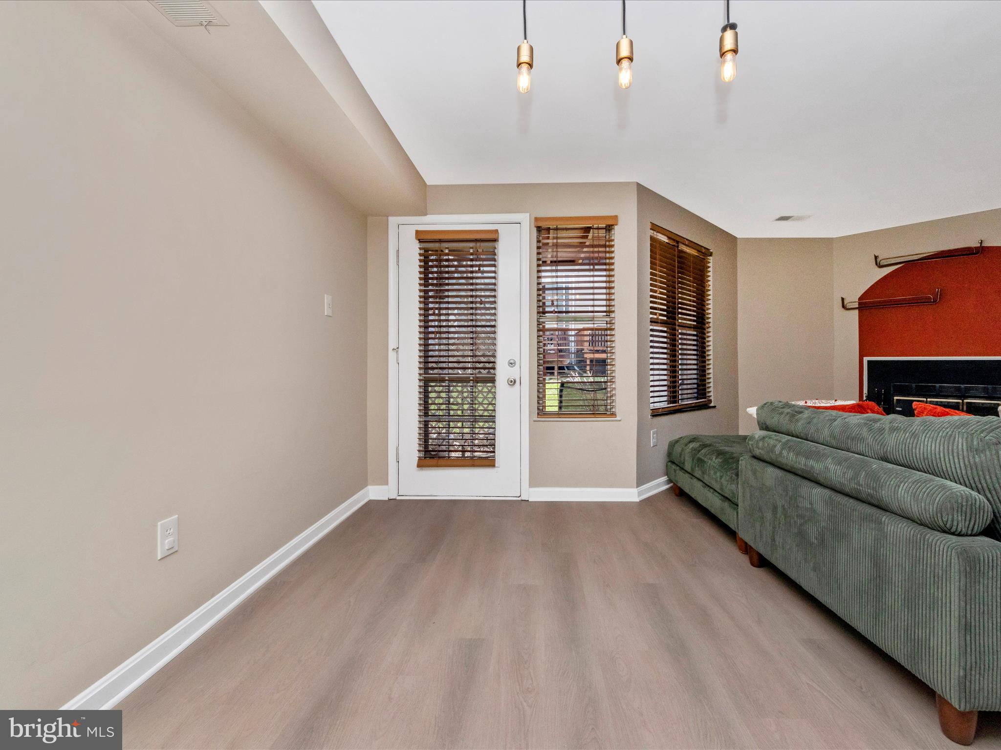 RIVERCHASE CONDOS - Residential