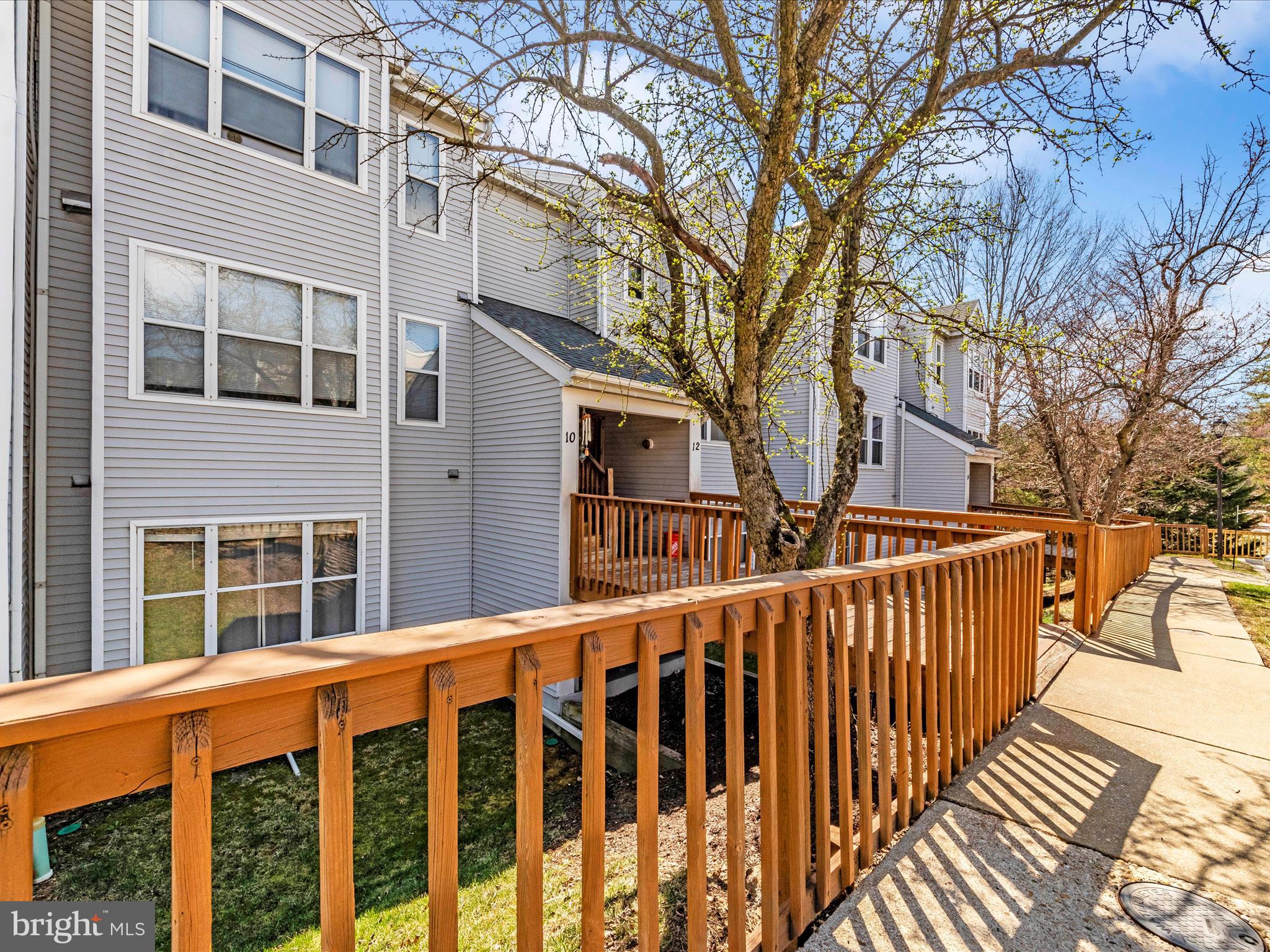 RIVERCHASE CONDOS - Residential