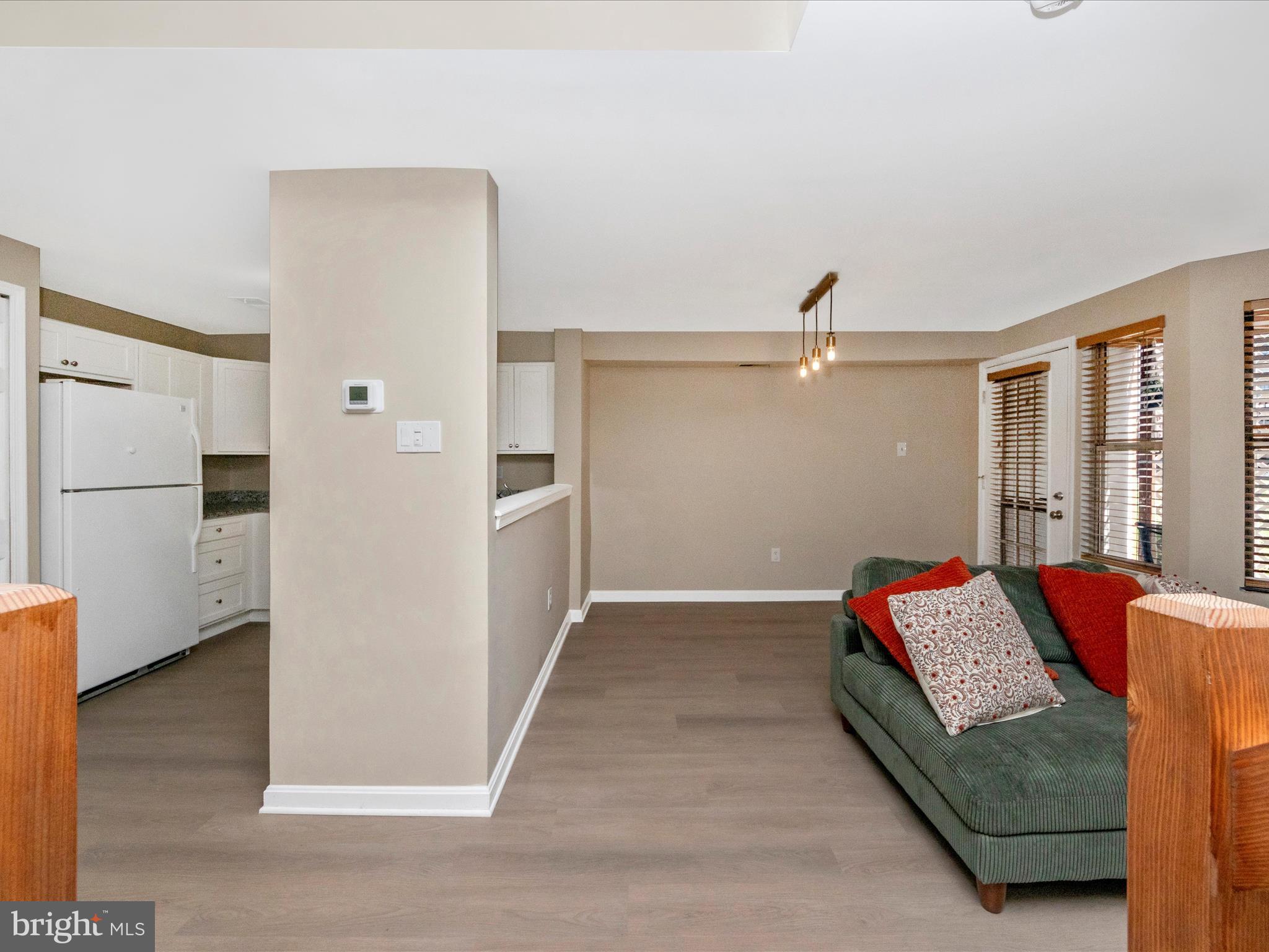 RIVERCHASE CONDOS - Residential