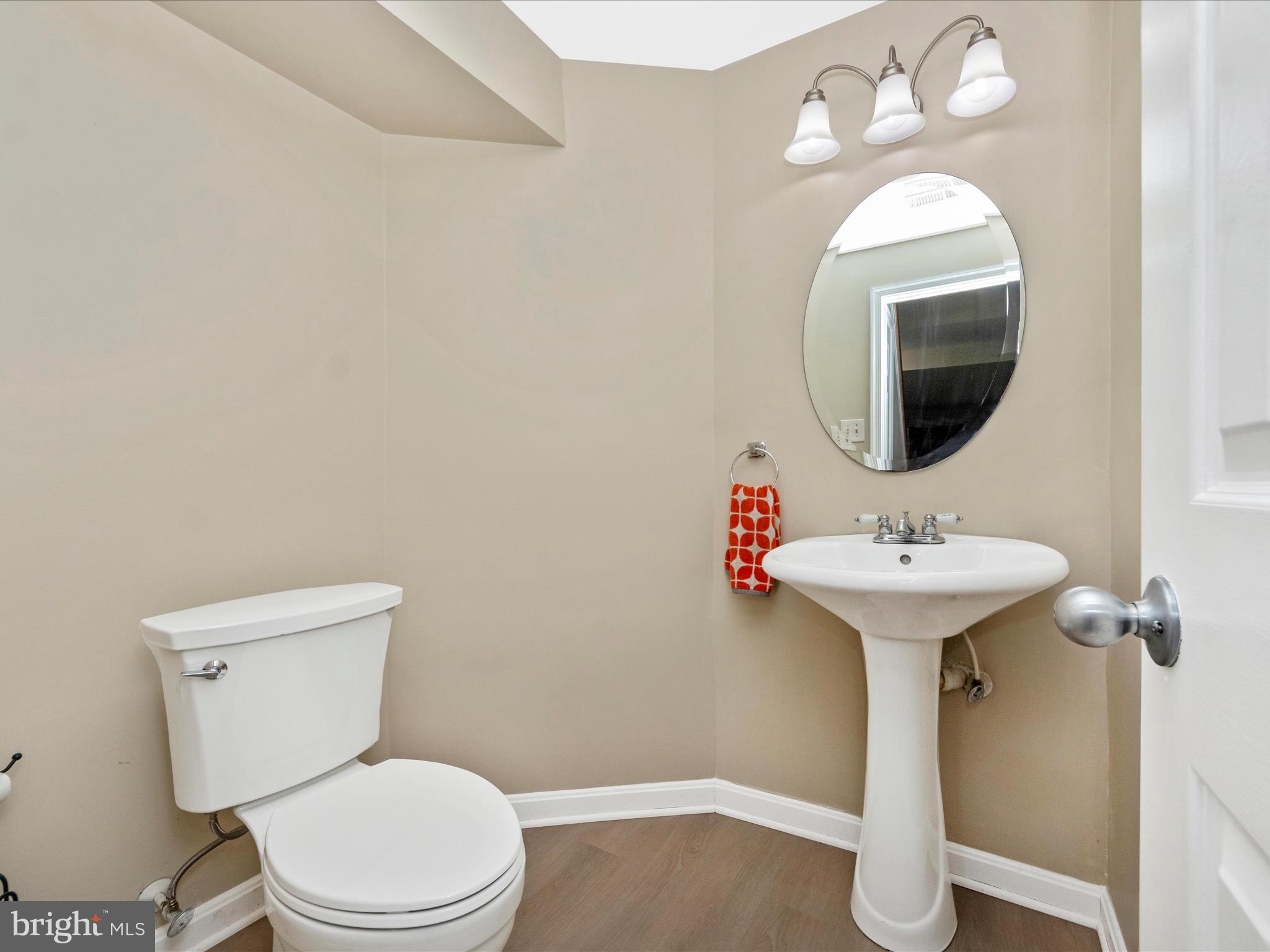 RIVERCHASE CONDOS - Residential