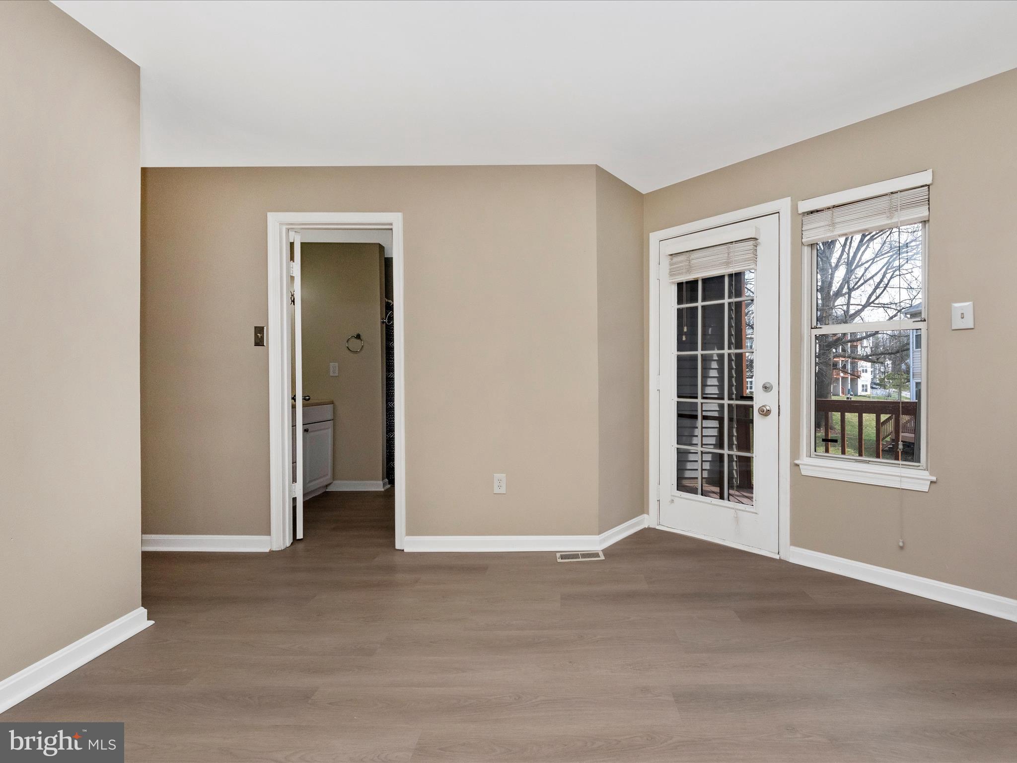 RIVERCHASE CONDOS - Residential