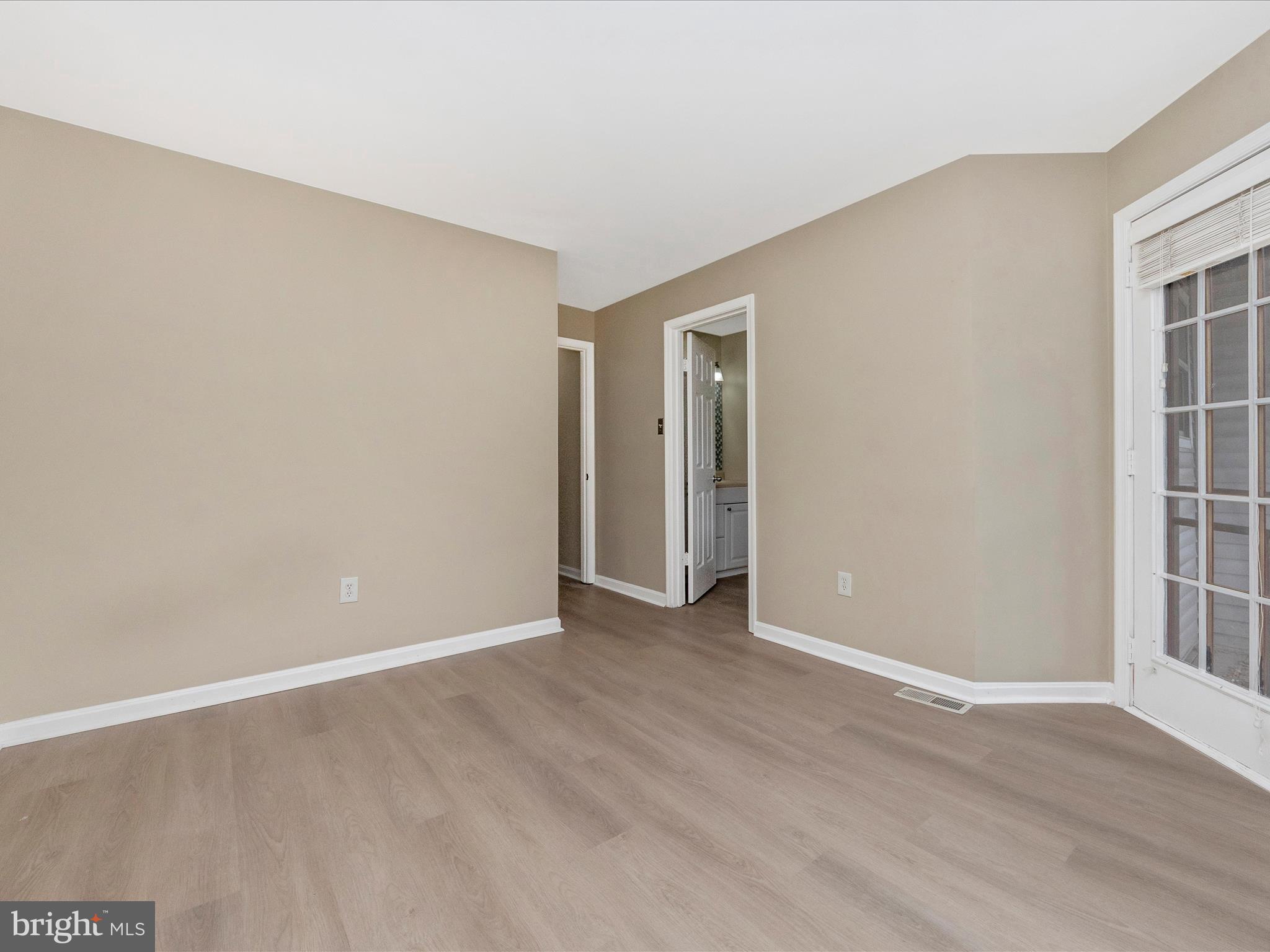 RIVERCHASE CONDOS - Residential