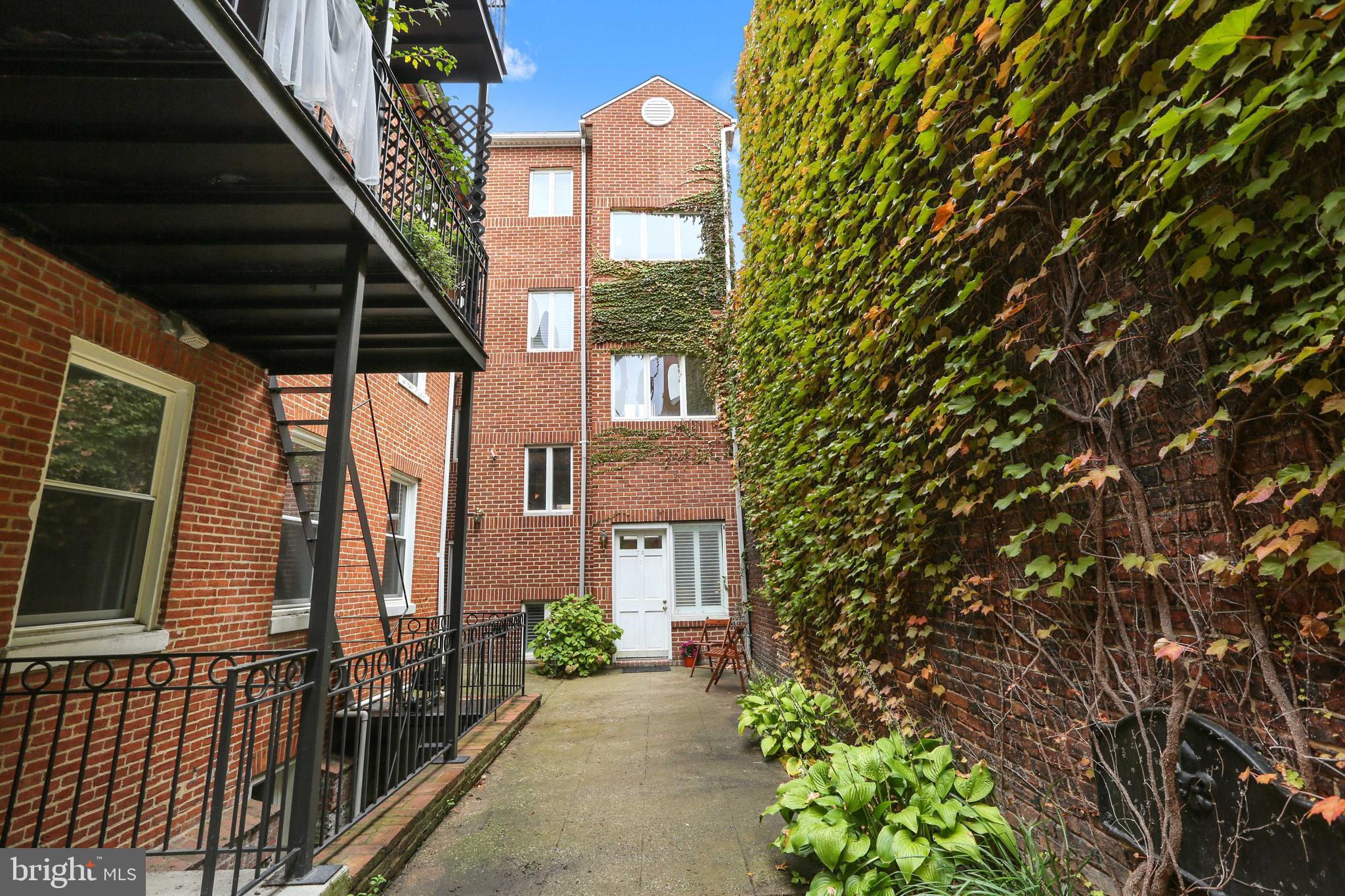 MOUNT VERNON PLACE HISTORIC DISTRICT - Residential