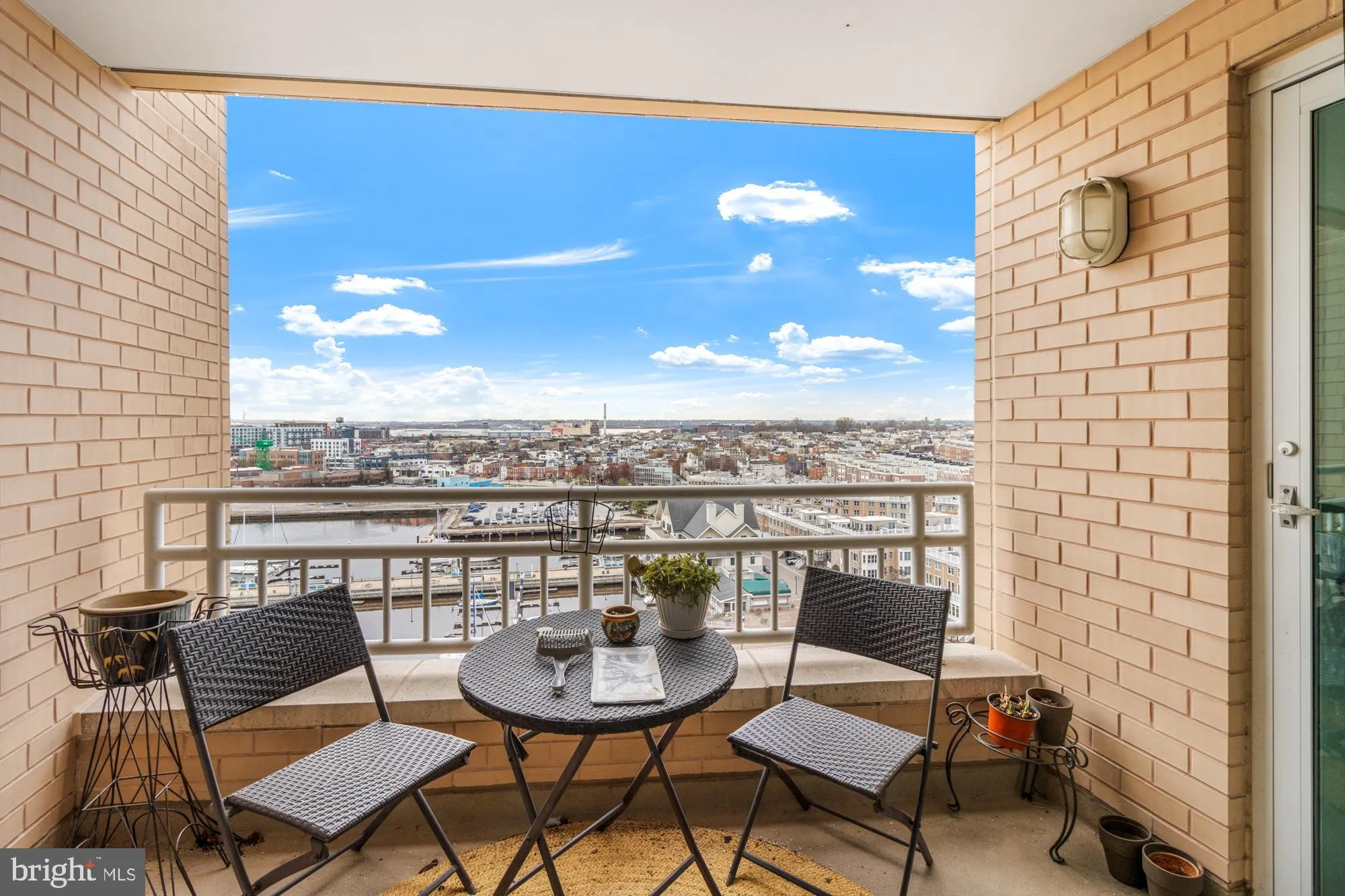 Baltimore, Maryland 21230, United States, 1 Bedroom Bedrooms, ,2 BathroomsBathrooms,Residential,Active,99748